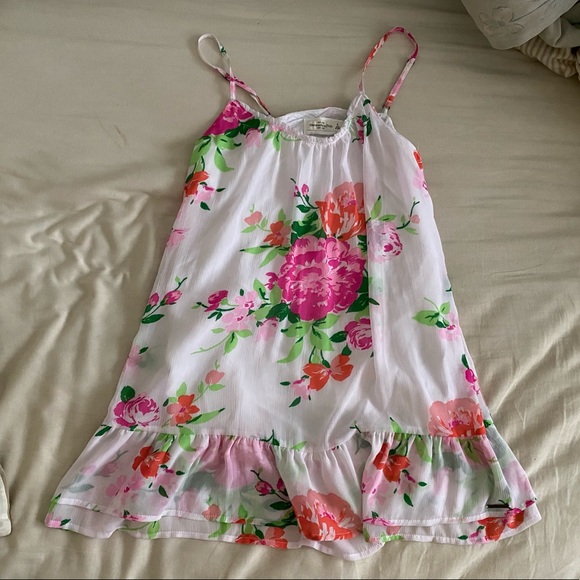 A&F Floral Ruffle Cami - Picture 1 of 4